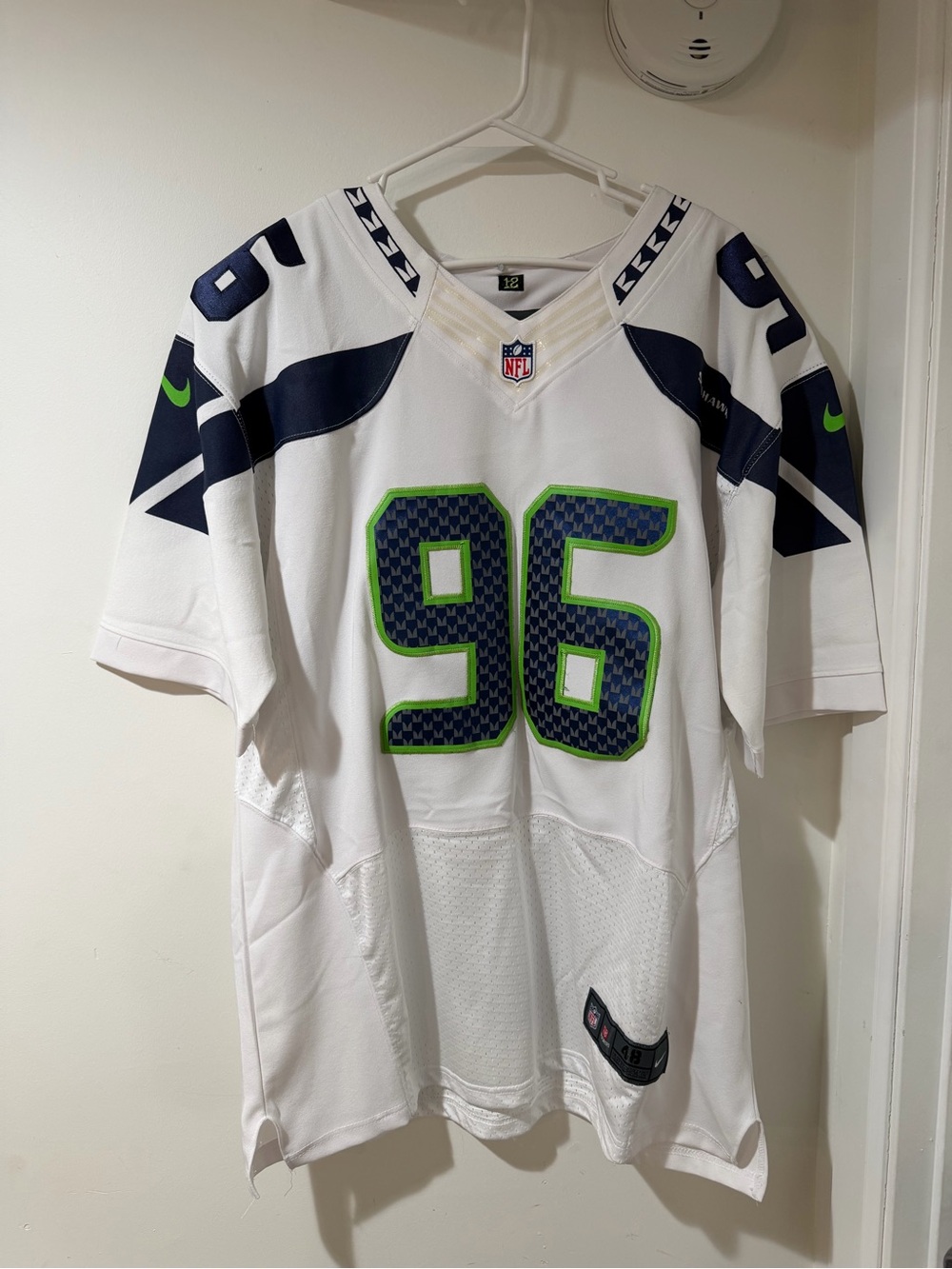 Seattle Seahawks #96 Football Jersey - White/Blue/Green Kennedy size 48